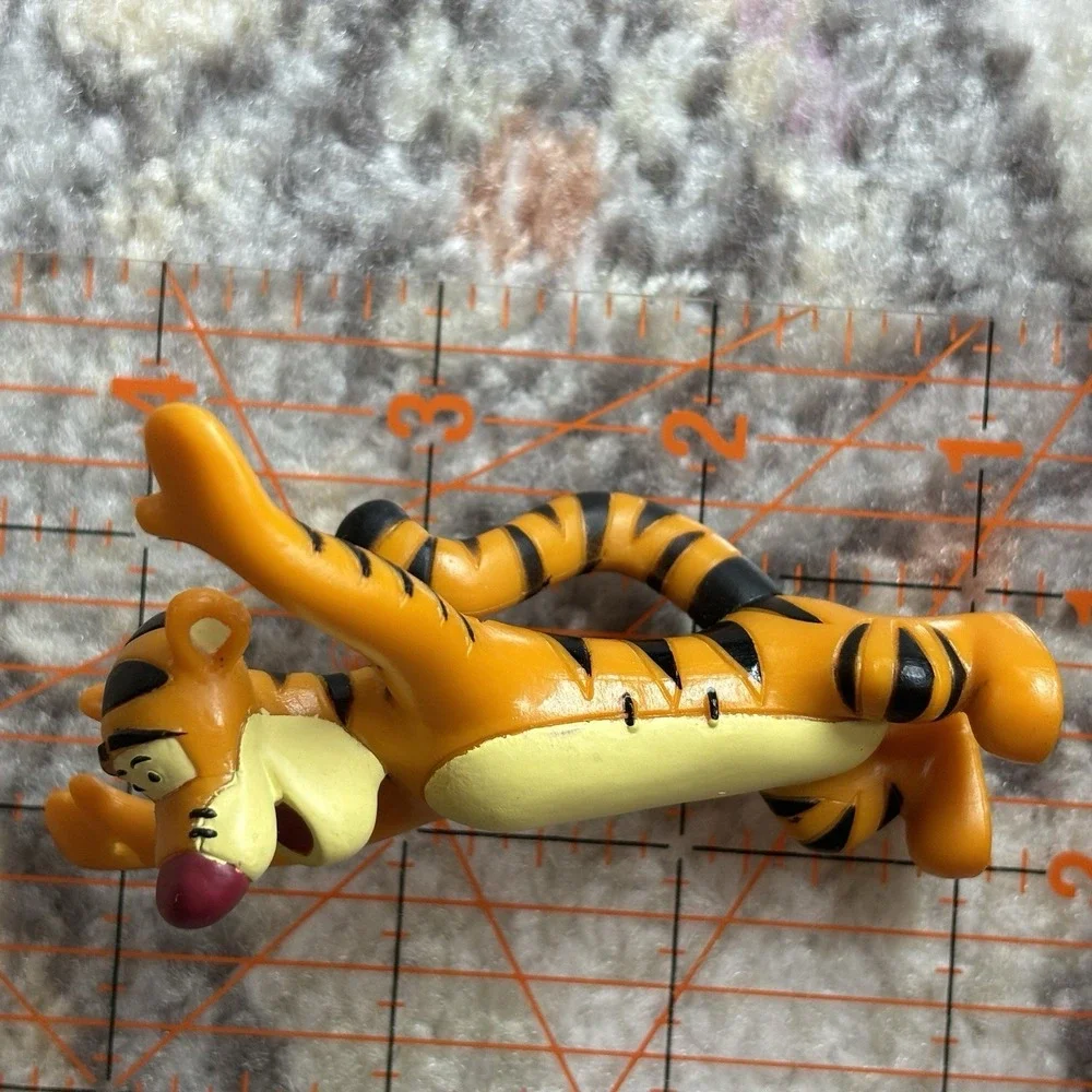 Winnie The Pooh Play Set toy figures Piglet Tigger Eeyore 3 Pc Cake toppers PVC‎